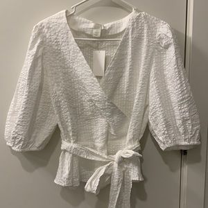H&M white peplum puffed sleeves top